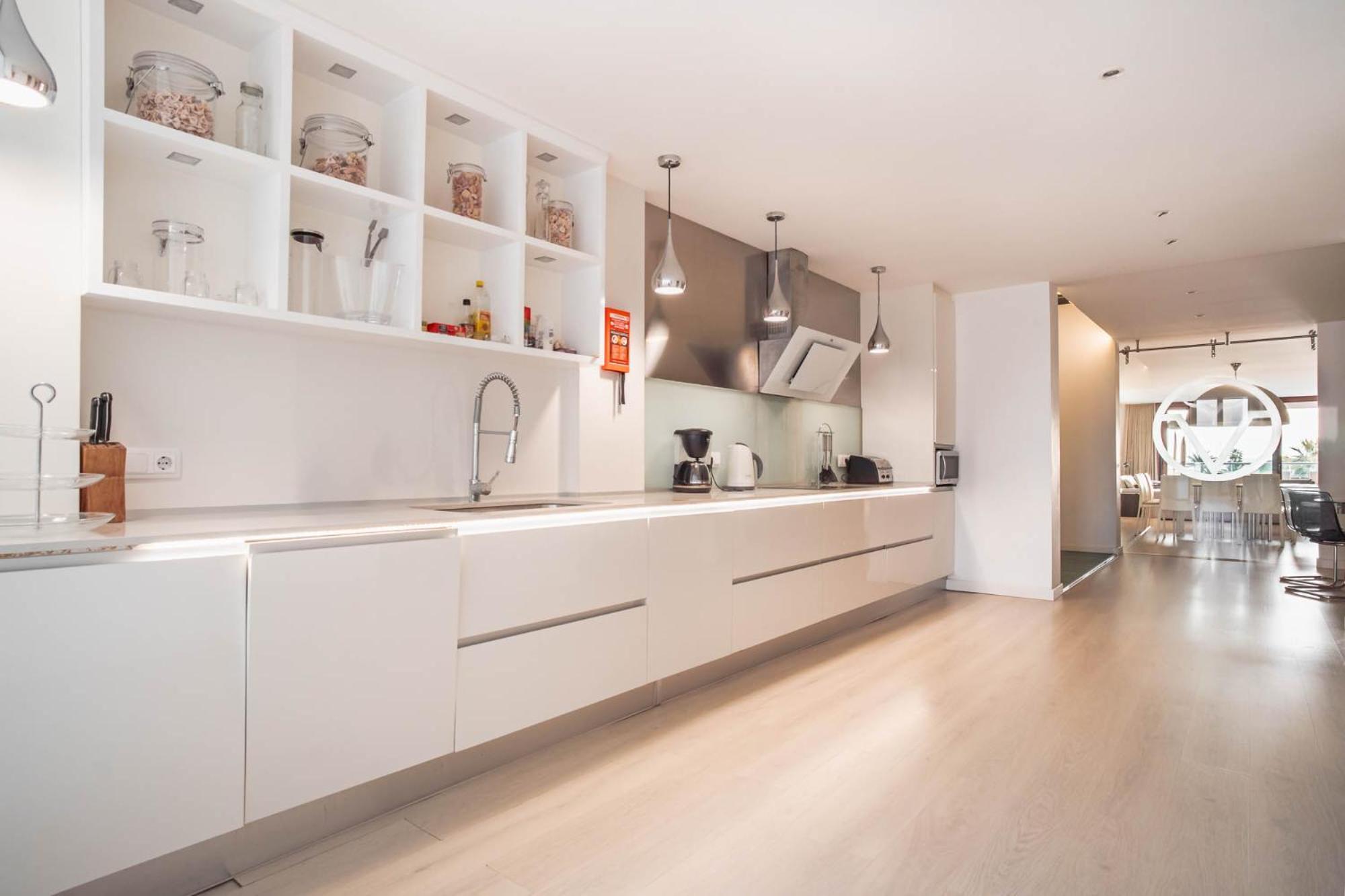 Luxury Sea View Apartment In Puerto De Alcudia Eksteriør billede