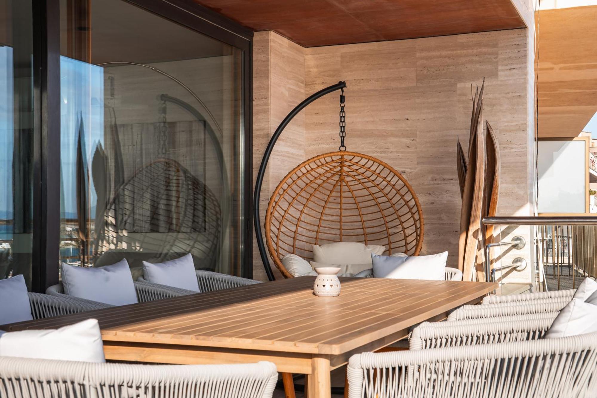 Luxury Sea View Apartment In Puerto De Alcudia Eksteriør billede